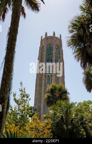 Lake Whales, FL, USA - 26. März 2022: Foto des historischen Nationaldenkmals Bok Tower aus dem Jahr 1929 Stockfoto