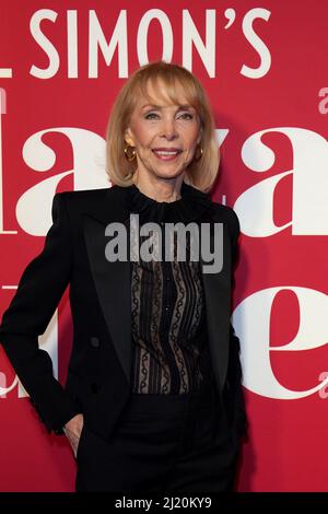 New York, NY, USA. 28. März 2022. Elaine Joyce nimmt an der PLAZA SUITE Opening Night am Broadway, Hudson Theatre, New York, NY, Teil 28. März 2022. Kredit: Kristin Callahan/Everett Collection/Alamy Live Nachrichten Stockfoto