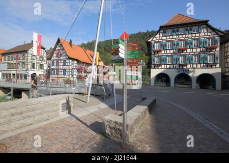 Fachwerkhäuser an der Hauptstraße in Schiltach, Baden-Württemberg, Deutschland Stockfoto