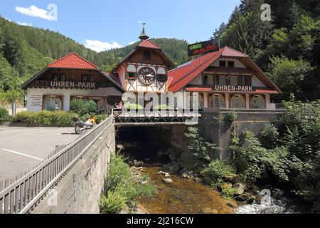 Weltgrößte Kuckucksuhr in Triberg, Baden-Württemberg, Deutschland Stockfoto