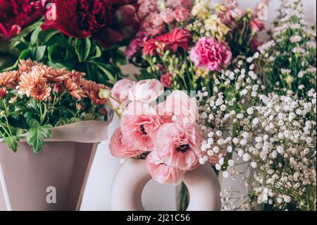 Viele verschiedene Blumen Stockfoto