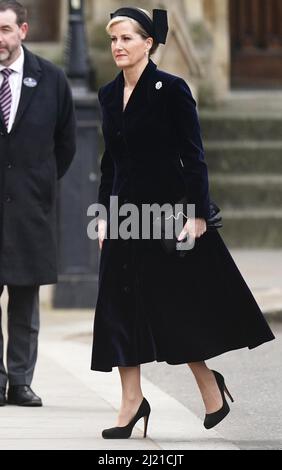 Die Gräfin von Wessex kommt zu einem Thanksgiving-Gottesdienst für das Leben des Herzogs von Edinburgh, in der Westminster Abbey in London. Bilddatum: Dienstag, 29. März 2022. Stockfoto