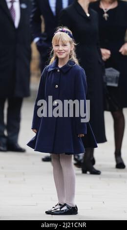 Isla Phillips bei der Ankunft zu einem Thanksgiving-Gottesdienst für das Leben des Herzogs von Edinburgh in der Westminster Abbey in London. Bilddatum: Dienstag, 29. März 2022. Stockfoto