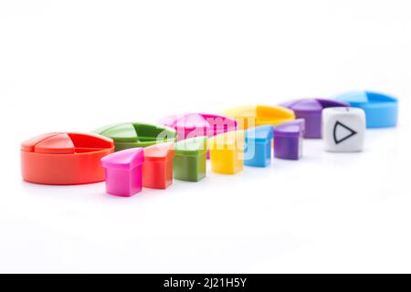 Farbige Dreiecke, die in einem Kreis angeordnet sind Stockfoto