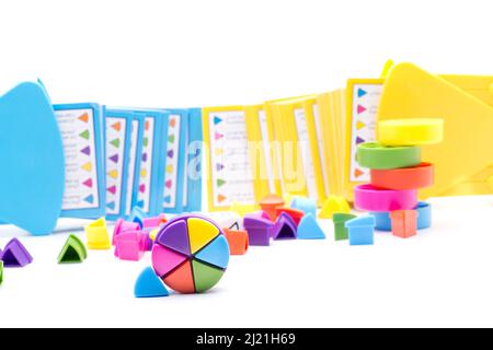 Farbige Dreiecke, die in einem Kreis angeordnet sind Stockfoto