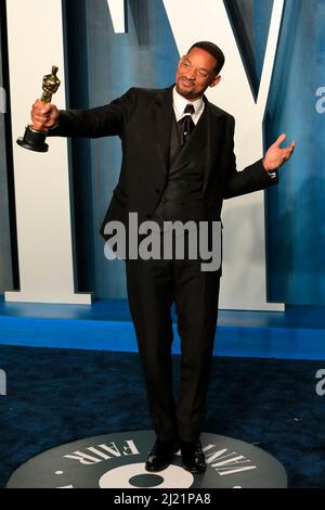 Beverly Hills, USA. 27. März 2022. Will Smith bei der Vanity Fair Oscar Party im Wallis Annenberg Center for the Performing Arts am 27. März 2022 in Beverly Hills, CA (Foto: Katrina Jordan/Sipa USA) Quelle: SIPA USA/Alamy Live News Stockfoto