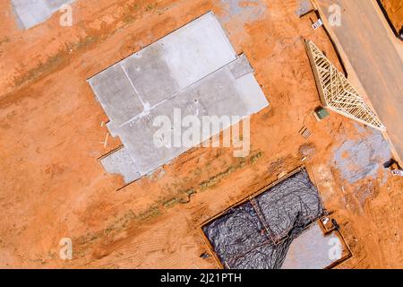 Luftaufnahme der Baustelle das Haus Betonfundament in Vorbereitung Stockfoto