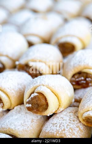 Apple-Cookies. Kekse mit Apfelmus im Inneren. Nahaufnahme Stockfoto