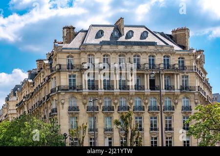 Paris, schönes Gebäude im 16. Arrondissement, Avenue Foch, ein gehobenes Viertel Stockfoto