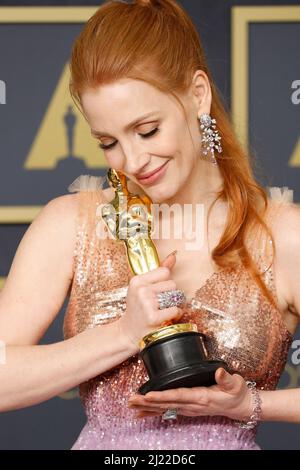 Los Angeles, USA. 27. März 2022. Jessica Chastain bei den Academy Awards 94. im Dolby Theater am 27. März 2022 in Los Angeles, CA (Foto: Katrina Jordan/Sipa USA) Quelle: SIPA USA/Alamy Live News Stockfoto