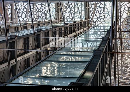 Marseille, Frankreich - 5. April 2015 : Museum der europäischen und mediterranen Zivilisationen. MuCEM wurde am 7. Juni 2013 eingeweiht, als Marseille entworfen wurde Stockfoto