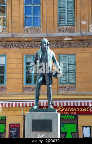 Wien, Österreich - 25. April 2015: Statue von Johann Nestroy im ersten Bezirk von Wien, Österreich. Stockfoto