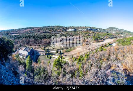 Antenne von Senanque Abtei in der Provence, Frankreich Stockfoto