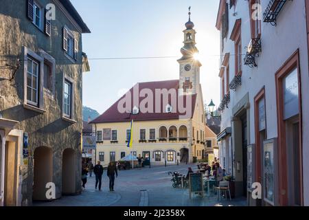 Mödling: Rathaus, Schrannenplatz in Wienerwald, Wienerwald, Niederösterreich, Niederösterreich, Österreich Stockfoto