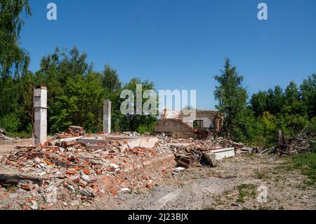 Stadtruinen. Das Konzept der Bekämpfung, Zerstörung während Naturkatastrophen - Hurrikane, Tornados. Stockfoto