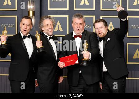 LOS ANGELES - MAR 27: Brian Connor, Paul Lambert, Gerd Nefzer, Tristan Myles bei den Academy Awards 94. im Dolby Theater am 27. März 2022 in Los Angeles, CA Stockfoto