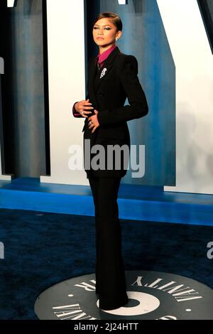 27. März 2022, Beverly Hills, CA, USA: LOS ANGELES - 27. MÄRZ: Zendaya auf der Vanity Fair Oscar Party im Wallis Annenberg Center for the Performing Arts am 27. März 2022 in Beverly Hills, CA (Bildnachweis: © Kay Blake/ZUMA Press Wire) Stockfoto