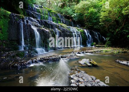 Purakaunui Water Falls, The Catlins, Southland, Aotearoa / Neuseeland Stockfoto