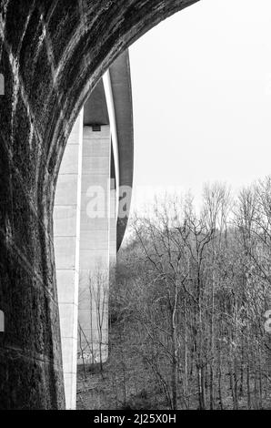 Tunnel Brücke Stockfoto