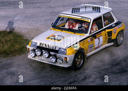 Carlos Sainz (ESP) Antonio Boto (ESP) Renault 5 Turbo GRB Stockfoto