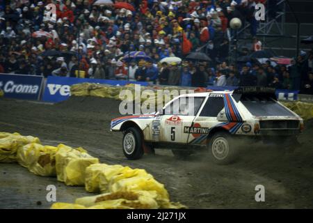 Massimo Miki Biasion (ITA) Lancia Delta S4 GRB Martini Racing Position 3. Stockfoto