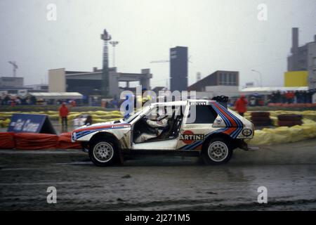 Massimo Miki Biasion (ITA) Lancia Delta S4 GRB Martini Racing Position 3. Stockfoto