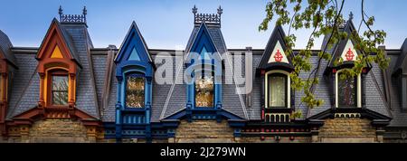 Architektur der Residenzen auf dem St. Louis Platz der Stadt Montreal, Plateau Mont-Roya Stockfoto