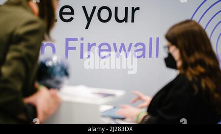 Hannover, Deutschland. 30. März 2022. 'Your Firewall' steht auf der IT-Sicherheitsmesse secIT by Heise an einem Stand. Quelle: Ole Spata/dpa/Alamy Live News Stockfoto