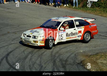 Carlos Sainz (ESP) Antonio Boto (ESP) Ford Sierra RS Cosworth GRA Marlboro Rally Team Stockfoto