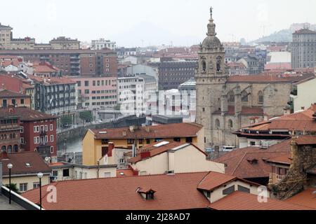 Eine Luftaufnahme der Skyline von Bilbao, Spanien Stockfoto