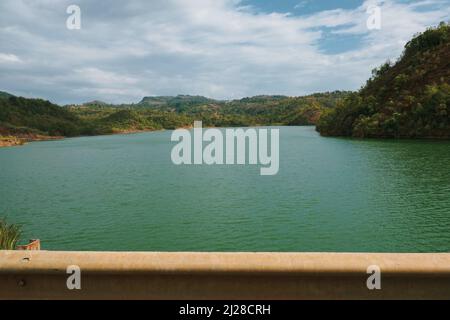 Blick auf den Kirandich-Staudamm in Baringo, Kenia Stockfoto