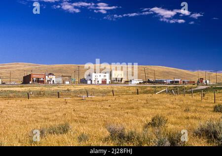 MT: Beaverhead County, Dillon Area, Monida (Geisterstadt), Blick auf Monida, eine Geisterstadt am Straßenrand auf der I-15 [Fragen Sie nach #170,077.] Stockfoto