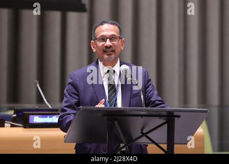 New York, NY, USA. 29. März 2022. United Nations, New York, USA, 29. März 2022 - Botschafter von Jamaika Brian Wallace nahm heute an der Sonderveranstaltung zum Internationalen Tag des Gedenkens an die Opfer von Sklaverei und Transatlantischem Sklavenhandel im UN-Hauptquartier in New York City Teil.Foto: Luiz Rampelotto/EuropaNewswire.BILDNACHWEIS OBLIGATORISCH. (Bild: © Luiz Rampelotto/ZUMA Press Wire) Stockfoto