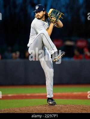 Columbus, Ohio, USA. 30. März 2022. Toledo Rockets Pitcher Parker Newby (34) spielt in Columbus, Ohio, gegen den Ohio State. Brent Clark/CSM/Alamy Live News Stockfoto