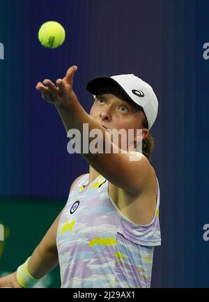 Miami Gardens, FL, USA. 30. März 2022. Petra Kvitová gegen IGA Swiatek während der Miami Open im Hard Rock Stadium am 30. März 2022 in Miami Gardens, Florida. Kredit: Mpi04/Media Punch/Alamy Live Nachrichten Stockfoto