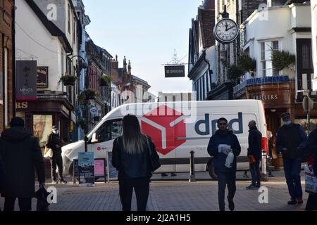 dpd-Kurierwagen geparkt, abbeygate Street, Bury st edmunds, england Stockfoto