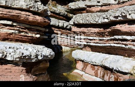 Die prächtige geologische Formation Brent de l'Art in Sant'Antonio di Tortal in Trichiana in der Provinz Belluno Stockfoto