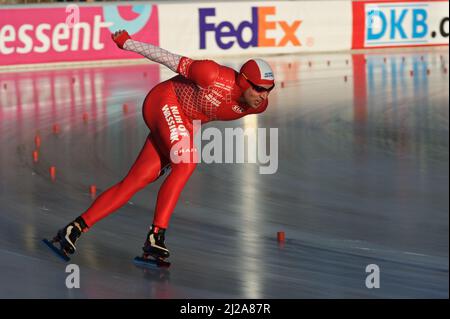 Zbigniew Bródka tritt bei den Essent European Speed Skating Championships 2012, City Park Ice Rink, Budapest, Ungarn, für Polen an Stockfoto