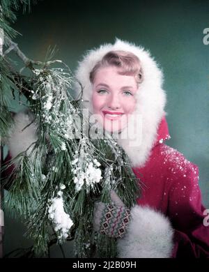 BARBARA MURRAY Colour Christmas Portrait um 1949 Werbung für die J. Arthur Rank Organisation Stockfoto