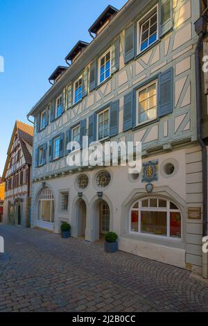 Handelshaus, 1712 an der Stelle des alten Vogtshauses umgebaut und Mitte des 19.. Jahrhunderts erweitert. Herrenberg ist eine Stadt in der Mitte von Stockfoto