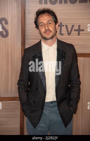 Dustin Demri-Burns nimmt an der britischen Premiere „Slow Horses“ im Regent Street Cinema am 30. März 2022 in London, England, Teil Stockfoto