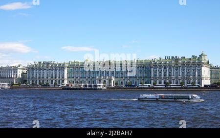 Das Staatliche Eremitage Museum, St. Petersburg, Russland.. Das Staatliche Hermitage Museum ist ein Museum für Kunst und Kultur in Sankt Petersburg, Russland. Es ist das l Stockfoto