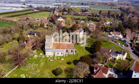 Luftaufnahme der St Andrews Church, Wickhambreaux, Kent Stockfoto