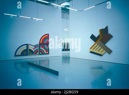 Kunstausstellung des amerikanischen Künstlers Frank Stella, 1980s Stockfoto