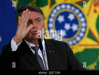 Brasilia, Brasilien. 31. März 2022. DF - Brasilia - 03/31/2022 - BRASILIA, EINRICHTUNG UND VERABSCHIEDUNG DER STAATSMINISTER - der Präsident der Republik, Jair Bolsonaro, während des Hochfestes der Einweihung und Verabschiedung der Staatsminister am Donnerstag, dem 31. März. Foto: Mateus Bonomi/AGIF/Sipa USA Quelle: SIPA USA/Alamy Live News Stockfoto