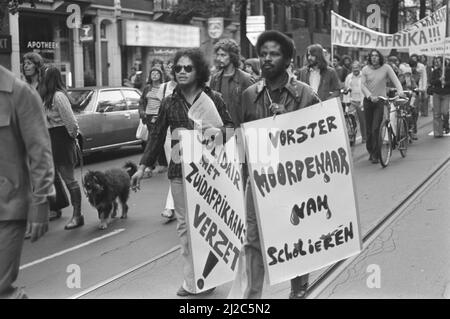 Demonstration gegen Apartheid in Südafrika in Amsterdam ca. 18. Juni 1976 Stockfoto