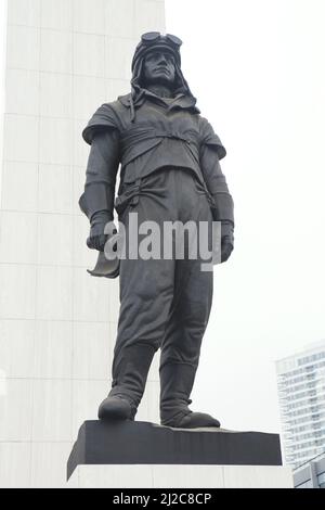 Denkmal für den tschechoslowakischen General Milan Rastislav Štefánik entworfen vom tschechischen Bildhauer Bohumil Kafka (1939) und im Mai 2009 in Bratislava, Slowakei enthüllt. Stockfoto