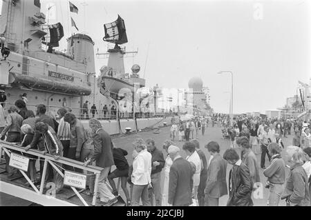 National Fleet Days in Den Helder, beschäftigt an den Schiffen um den 23. Juli 1976 Stockfoto