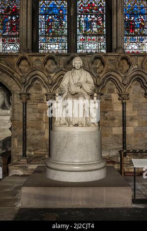 Dies ist Bischof Van Mildert, der letzte von Durhams Prince Bishops, der 1832 von der Krone in der Kathedrale von Durham ernannt wurde Stockfoto