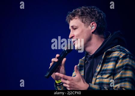 Rust, Deutschland. 31. März 2022. Sänger Tim Bendzko bei der Team D Preisverleihung im Europa-Park. Quelle: Tom Weller/dpa/Alamy Live News Stockfoto